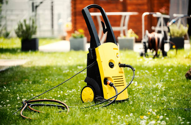 Best Pool Deck Cleaning  in Angola, NY
